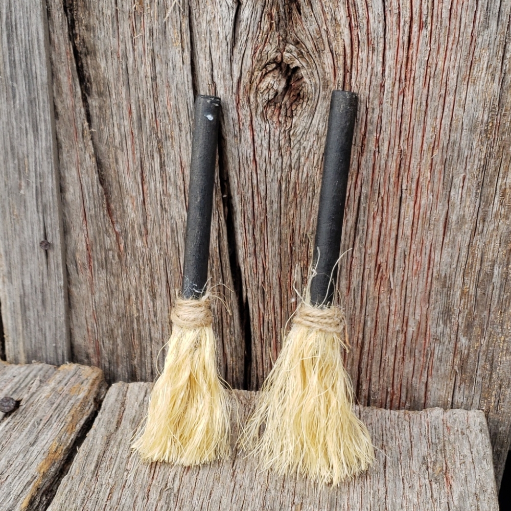 Mini fall broom rustic table top decor - Picture 5 of 6